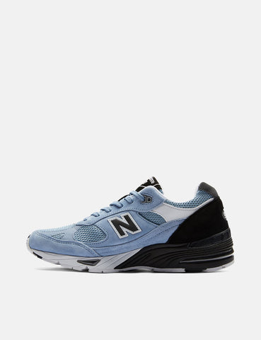 Hergestellt New Balance in UK 991 (M991SVB) Trainers - Pastellblau / Schwarz / Weiß