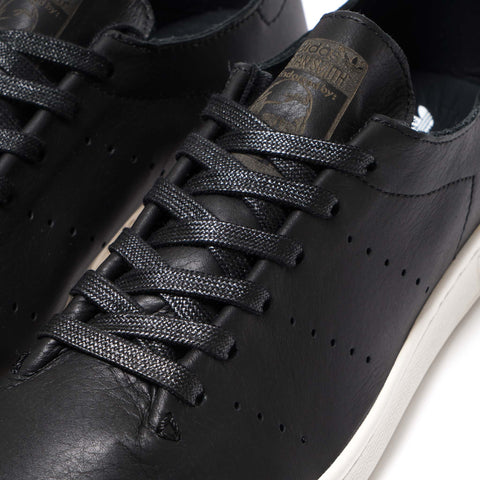 stan smith black