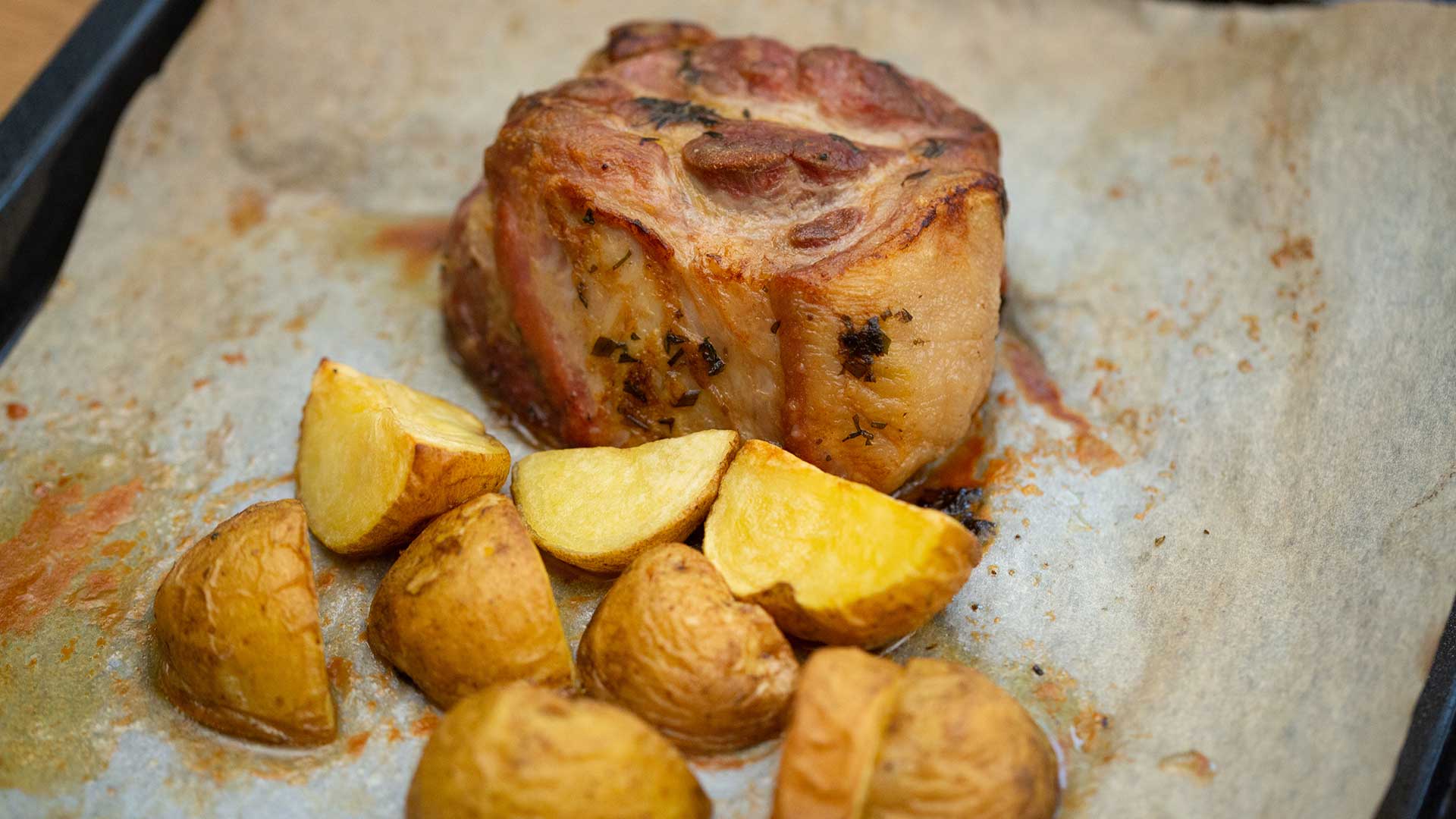 cooked roast pork
