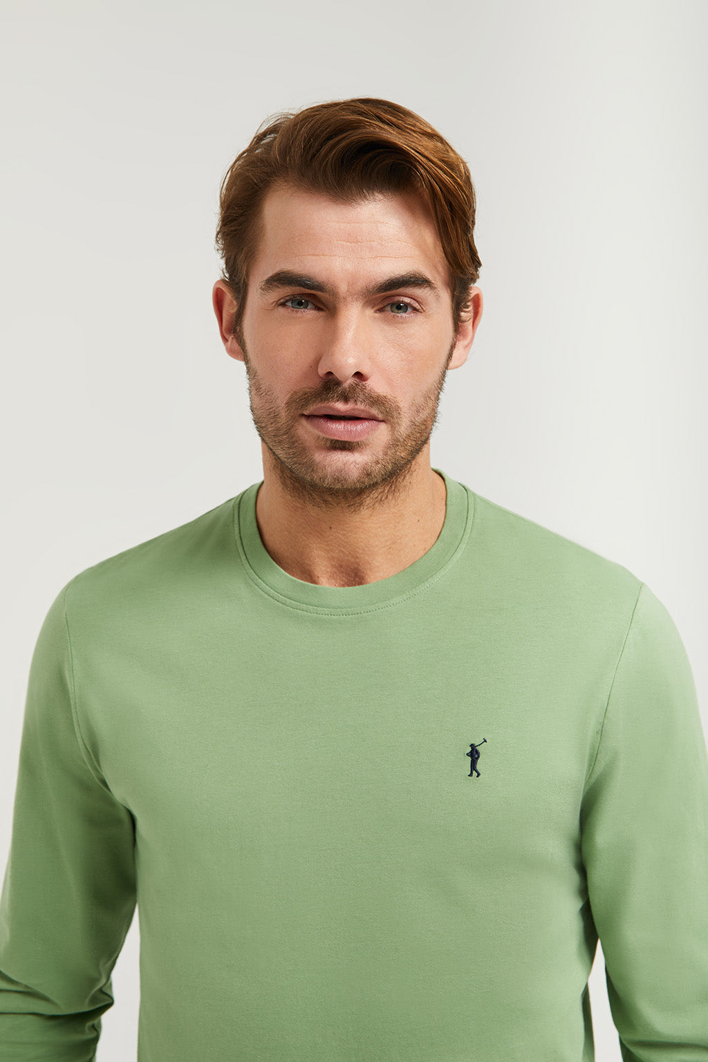 sitio Obediente pereza Camiseta básica verde lodo de manga larga con logo Rigby Go | Comprar  online en Polo Club