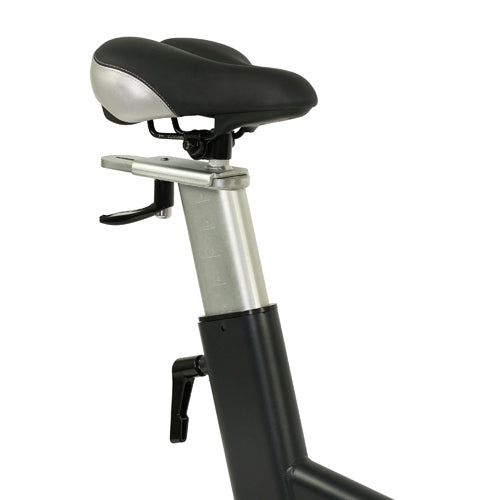 FULLY ADJUSTABLE | Fully adjustable seat and handlebars for comfortable positioning of body.   Adjustable inseam height: Min 29 in / Max 39 in Handlebar to seat: Min 16.5 in / Max 23.5 in.