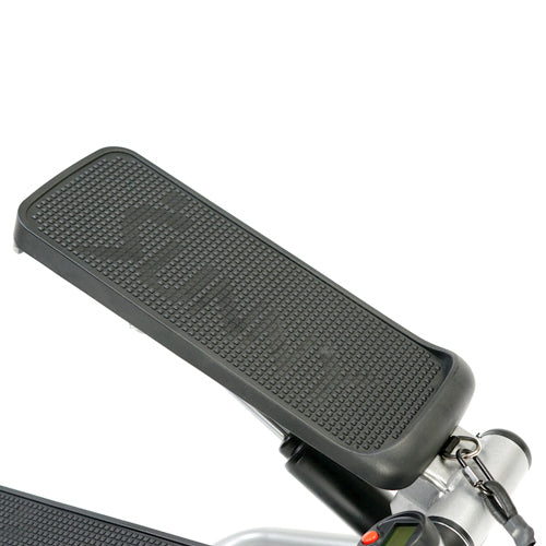 TEXTURED PEDALS | Large, oversized textured pedals provide adequate grip for even the most vigorous stair stepping exercises.