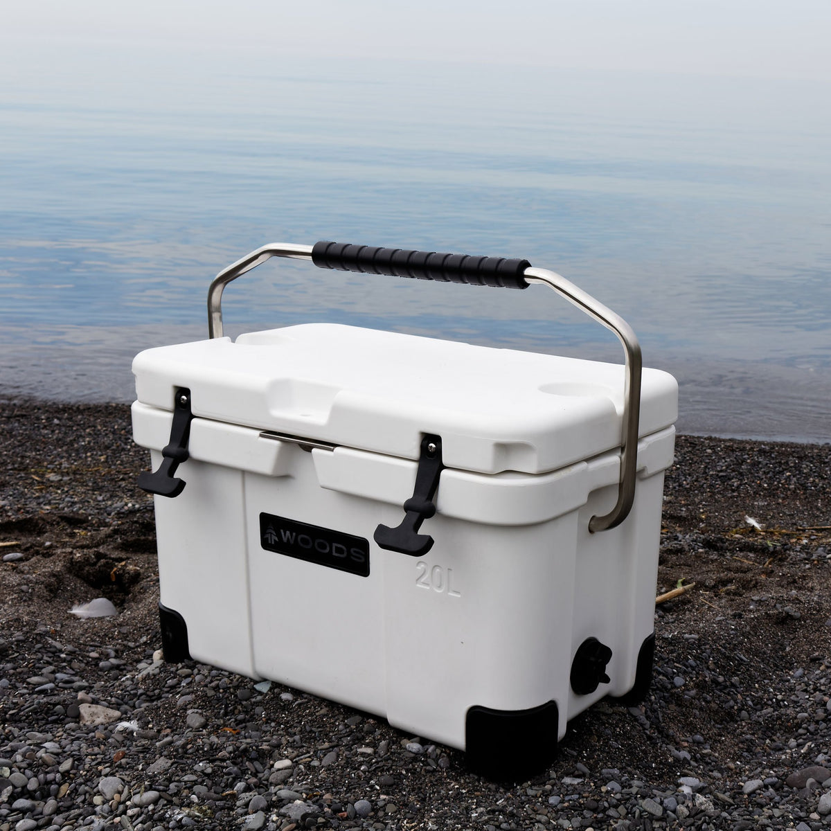 rotomolded 20 qt cooler