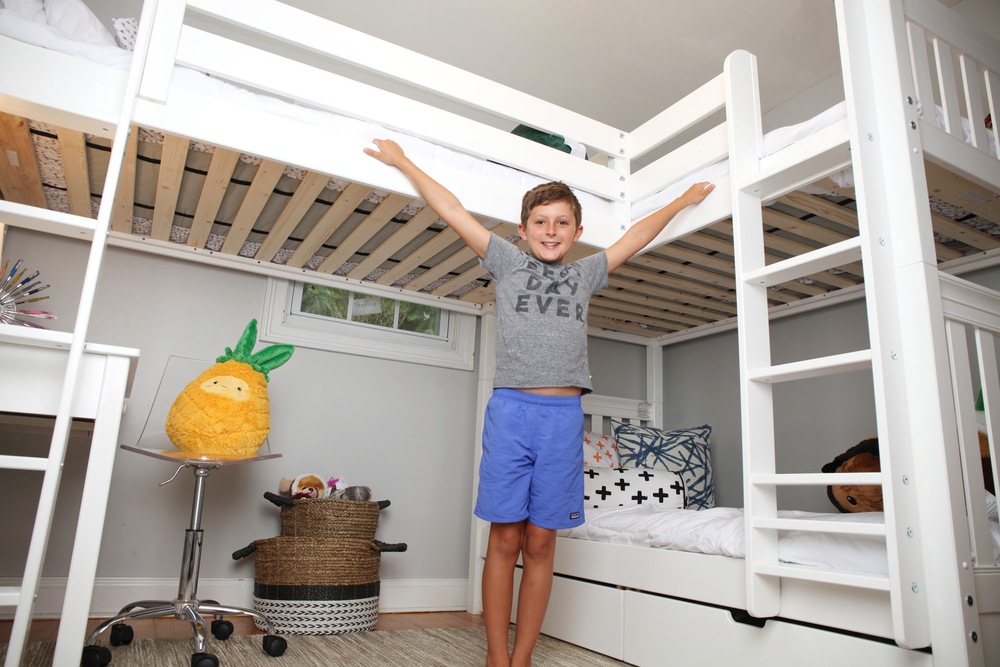Corner Triple Bunk Bed with Trundle