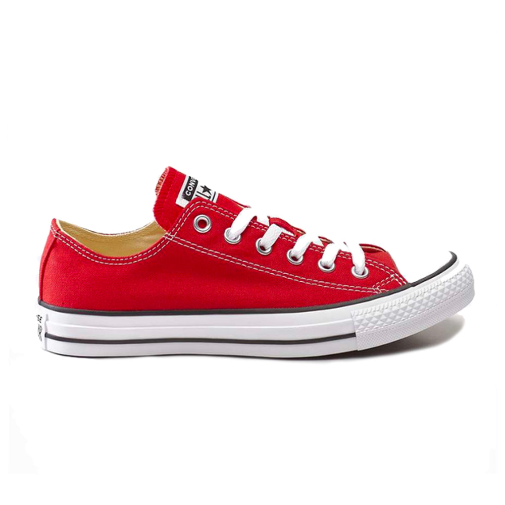 red converse with white stars