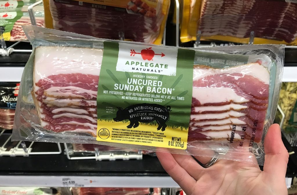 a package of applegate naturals uncured sunday bacon