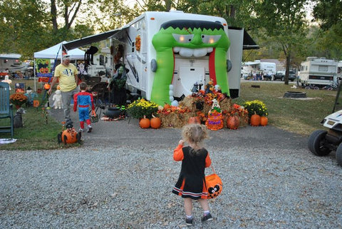 11 Ways to get creative when camping during Halloween