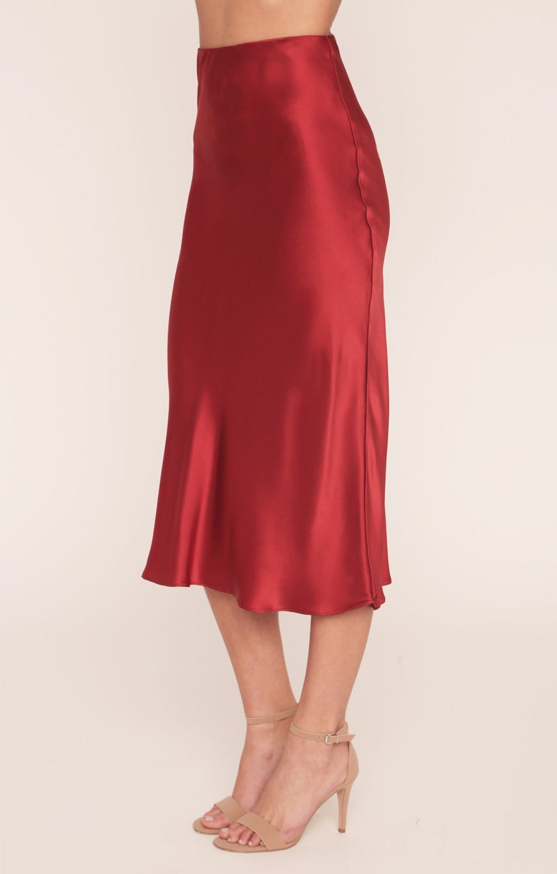 T Betekenis vragen Kendall Slip | Tango Red Silk Skirt