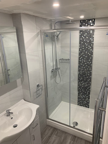 LG Interiors tiled en-suite