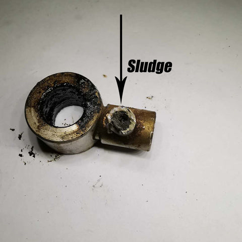 Mazda CX7 Turbo Failure Because of Oil Feed Line Blockage