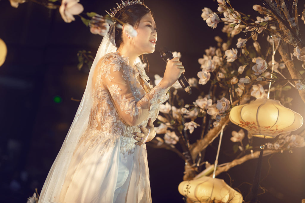 East Meets Dress Modern Asian American Wedding in a Blue Cheongsam