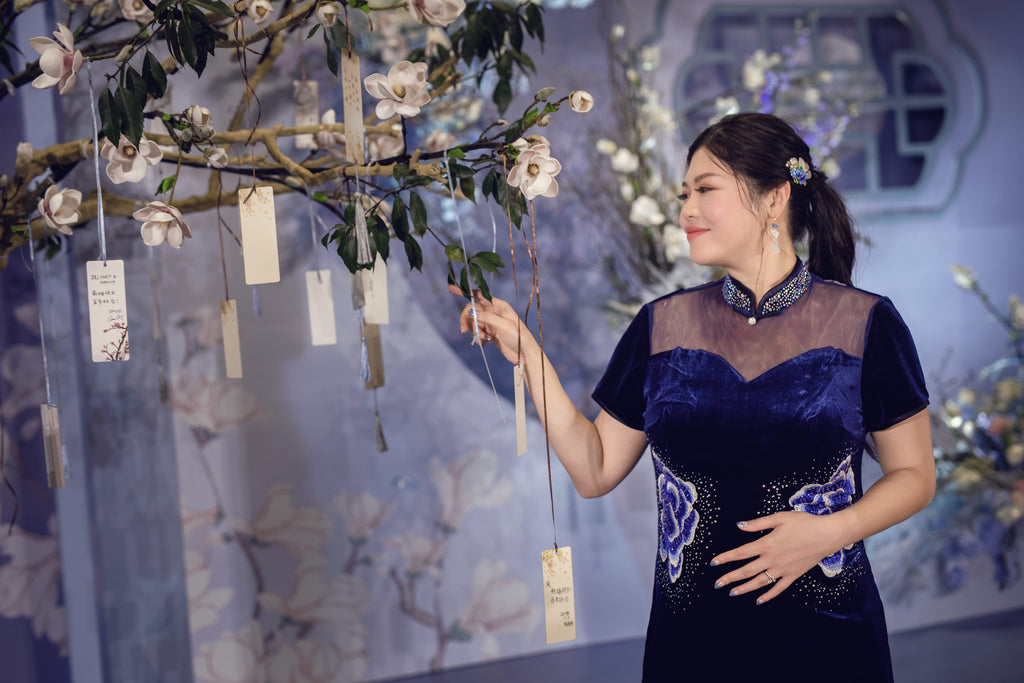 East Meets Dress Modern Asian American Wedding in a Blue Cheongsam