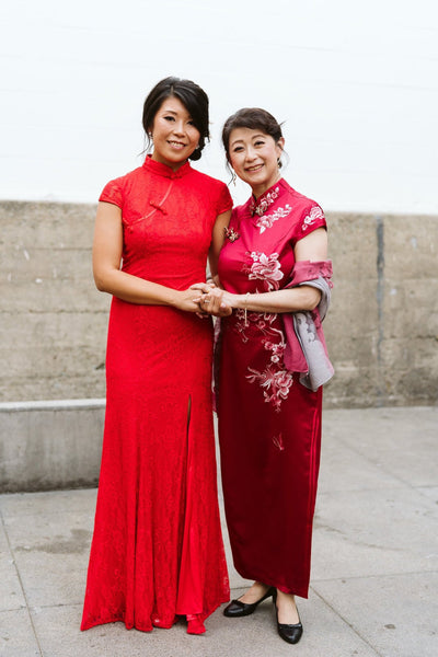 East-Meets-Dress-Modern-Asian-American-Wedding-Modern-Red-Lace-Cheongsam-Qipao-2