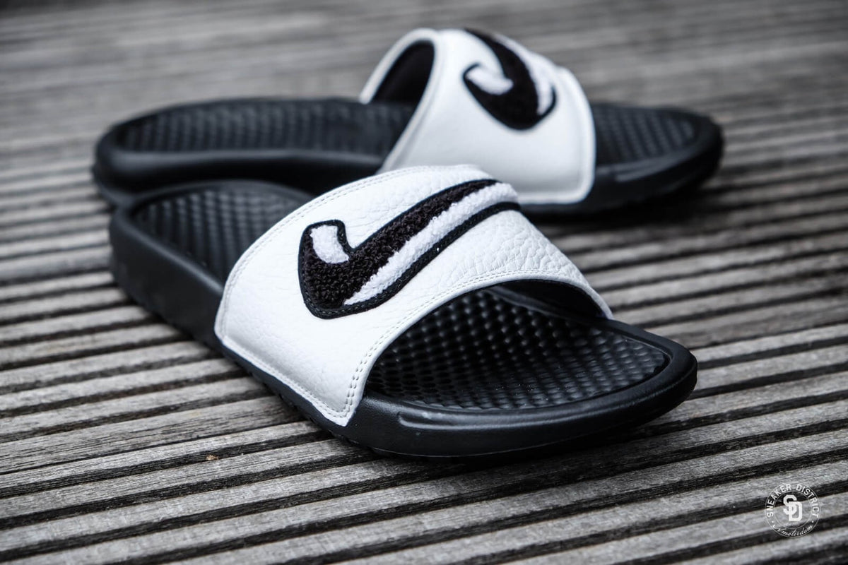 nike benassi jdi chenille slide