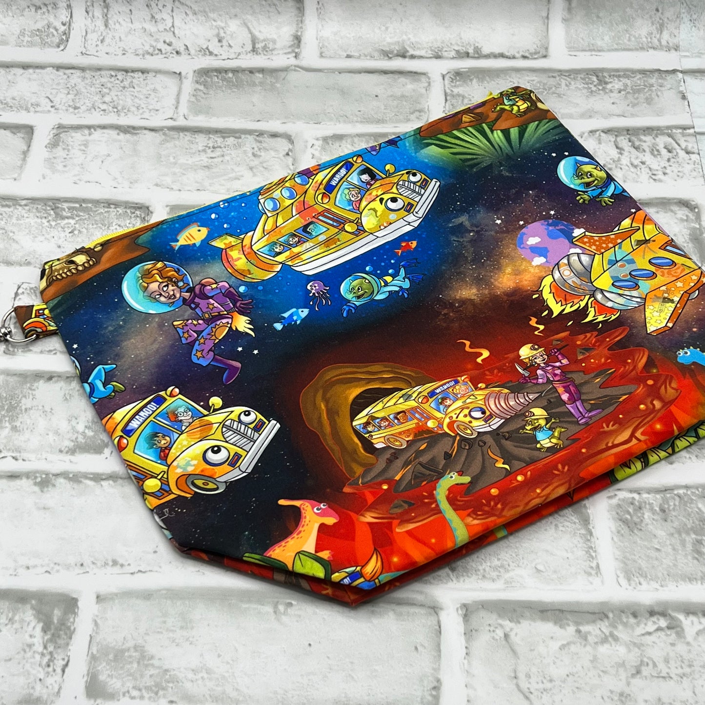 Magic school bus wedge bag