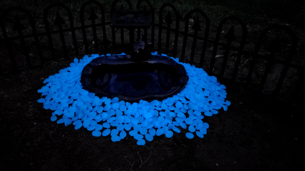 【400 Pcs】 Glow in The Dark Rocks,Glowing Stones Garden Glow in The Dark Pebbles Outdoor Decorati...