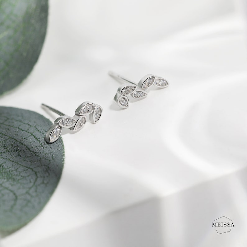 925 Sterling Silver Dainty Leaf Stud Earrings