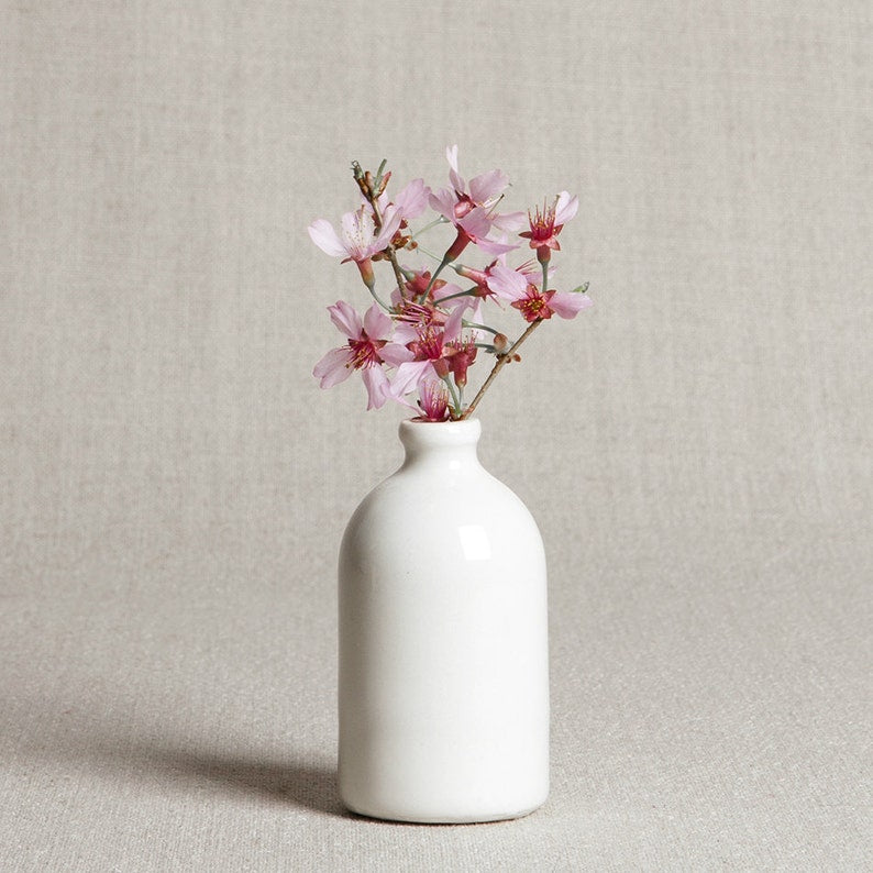 White Minimalist Bud Vase