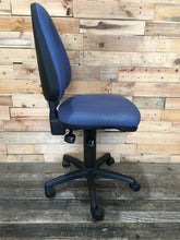 Load image into Gallery viewer, Blue Cushioned Office Chair