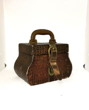 Load image into Gallery viewer, Snakeskin Jewellery Box