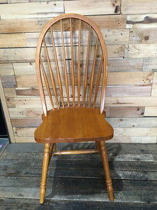 A Pair of Wooden Chairs_Brown