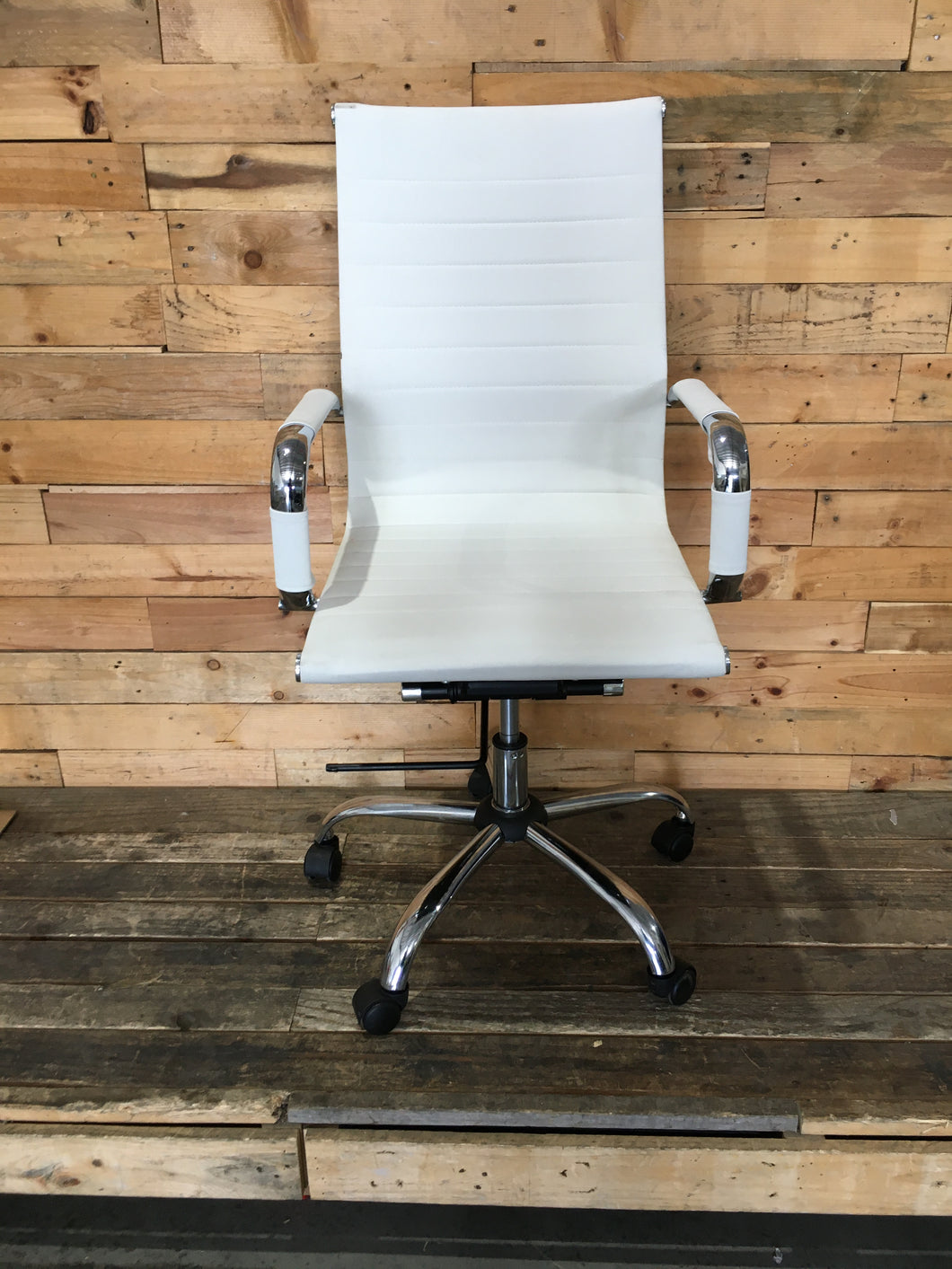White Director Meeting Office Chair-Not Height Adjustable
