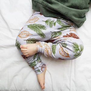 Organic baby and toddler leggings - festive leaves by bayridgecaskandkeg