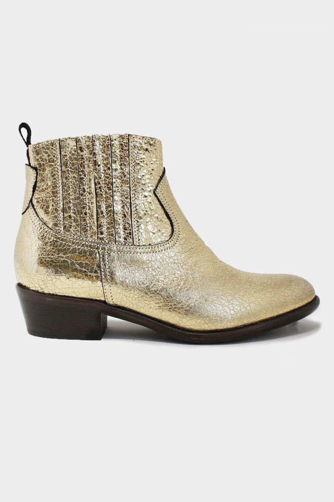 boots with gold