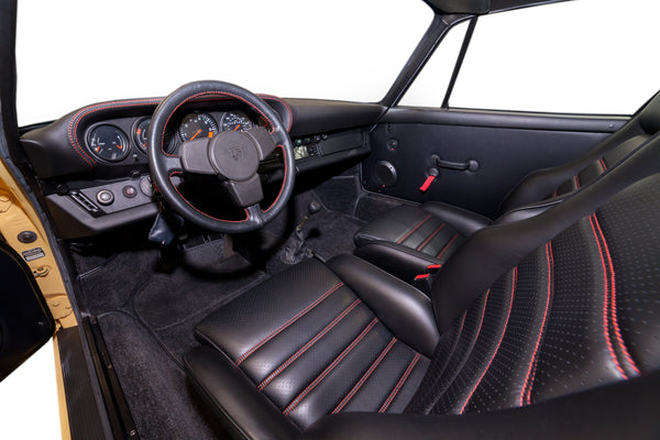 Porsche 911 1974 Turbo RSR Interior 