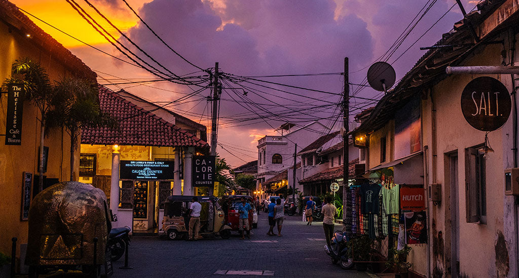 Sunset on a street lane Gaelle Sri Lanka mischa blog