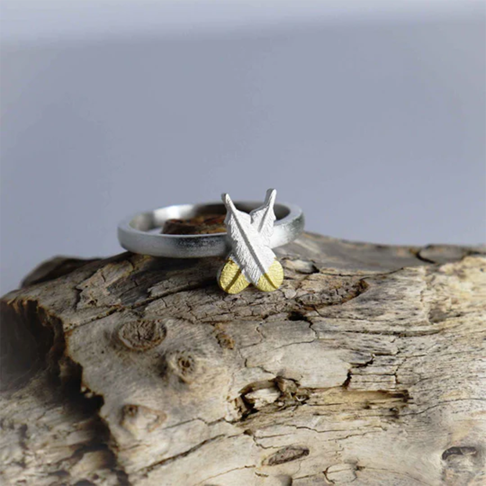 Little Taonga Ring Cross Huia Feather Silver