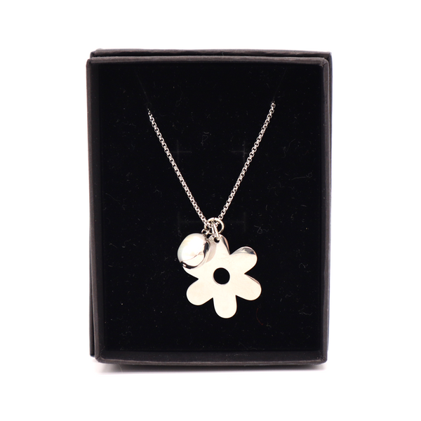 Penny Foggo Necklace Flower and Pearl Silver