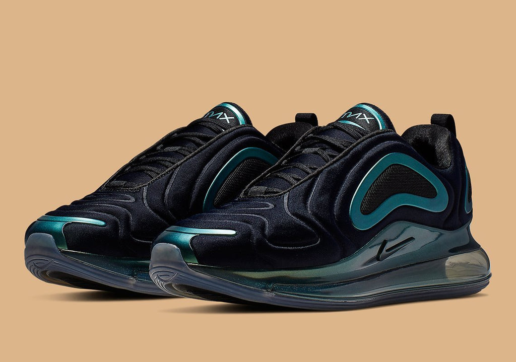 nike air max 720 futura black