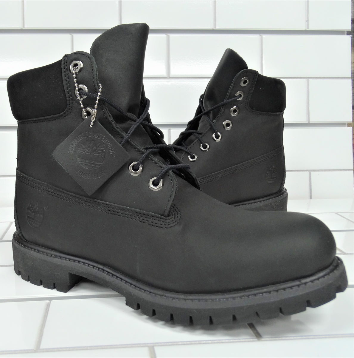 Timberland 6" Boots, Black Full Jeanius Closet