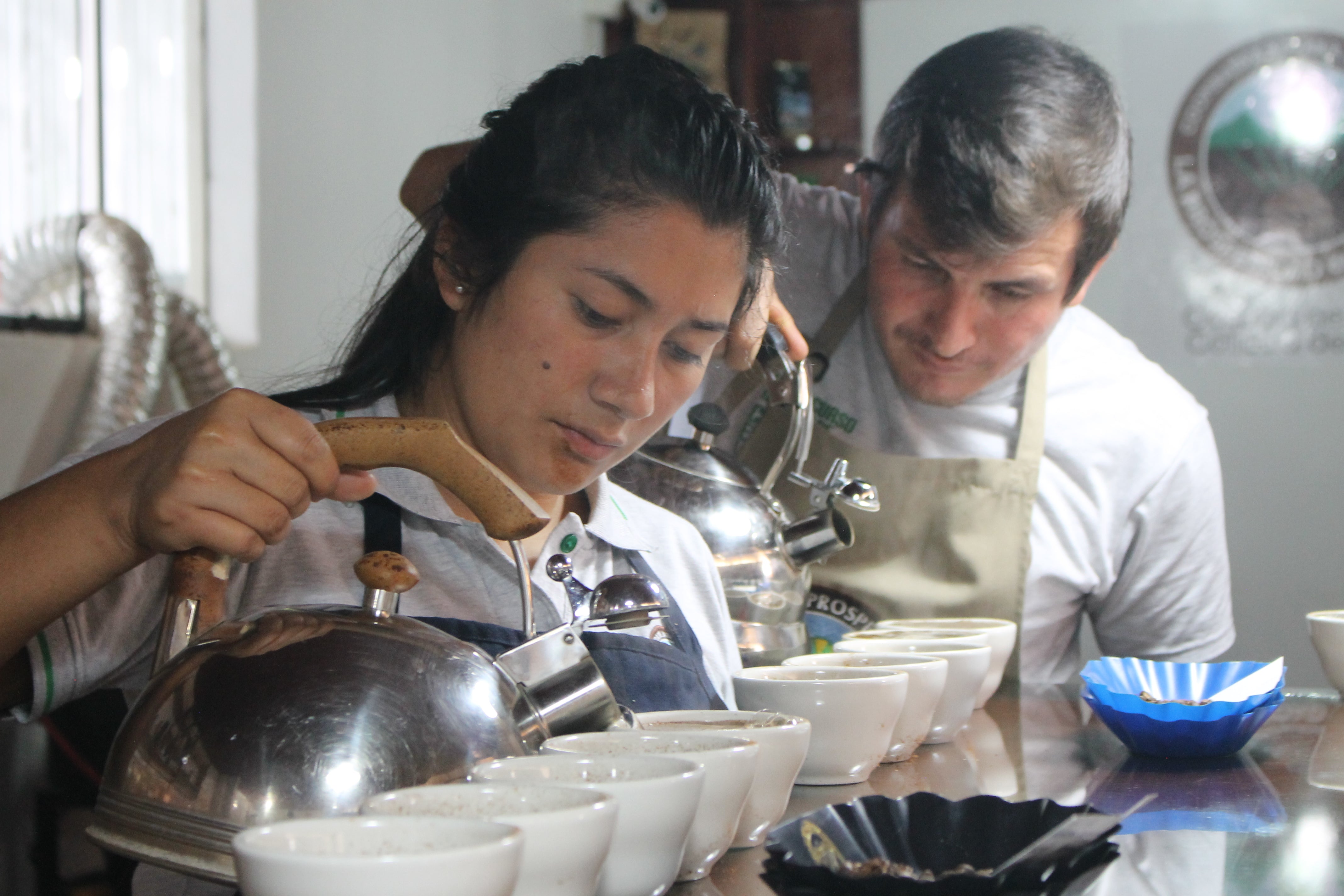 peru coffee women in coffee union roasted