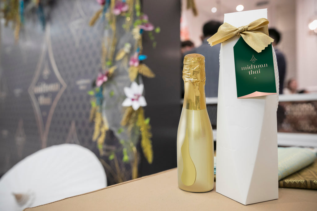 champagne-gift-box-midtown-thai-party