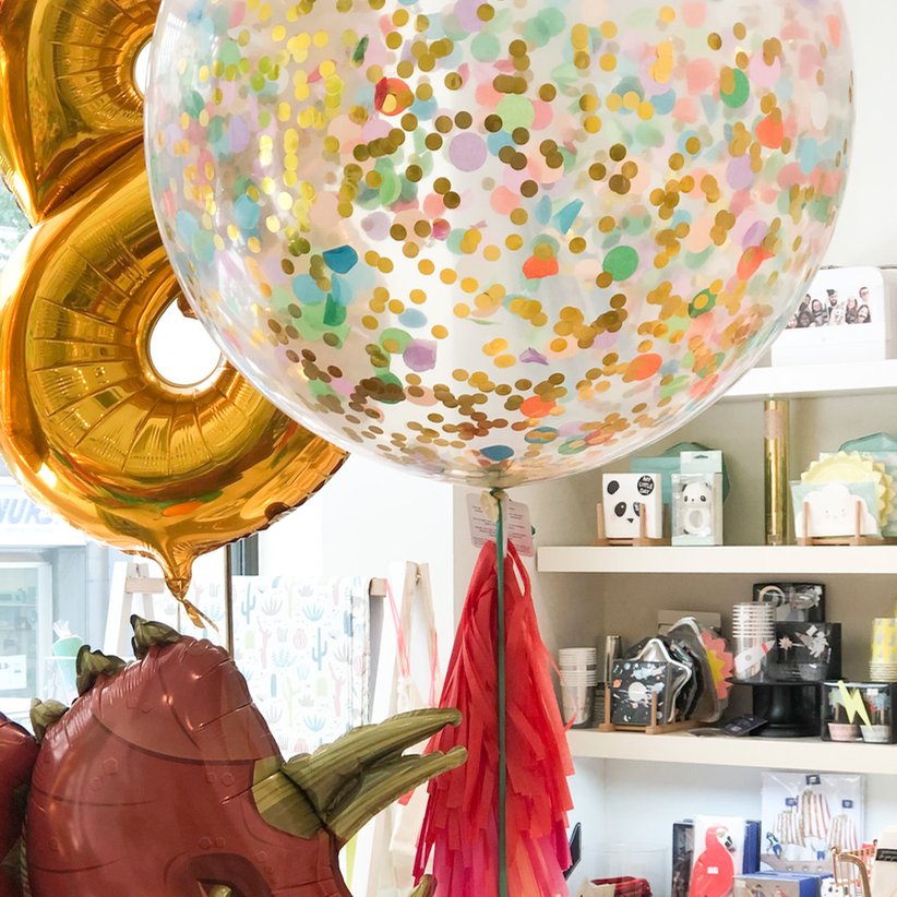 Guía sobre los globos con helio y tabla flotación La Fiesta de Olivia