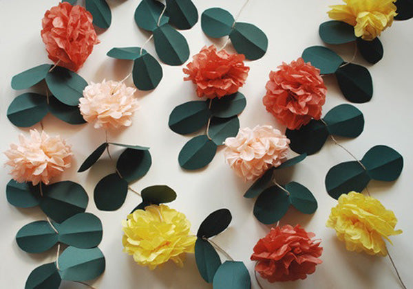 DIY-flores-de-papel-de-seda-pom-poms-pon-pones