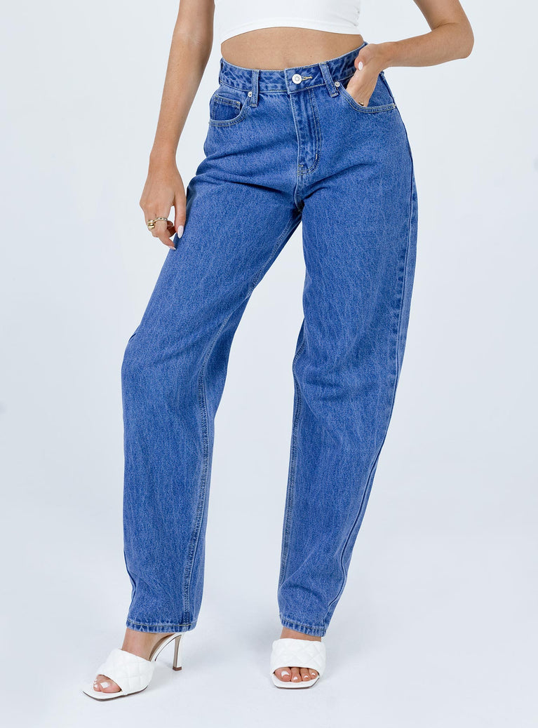 Rahnee Highrise Straight Fit Mid Wash Denim Jeans