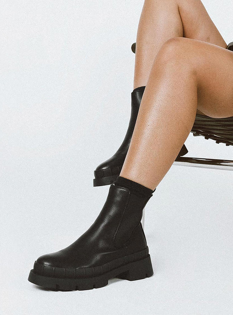 Lottie Boots Black