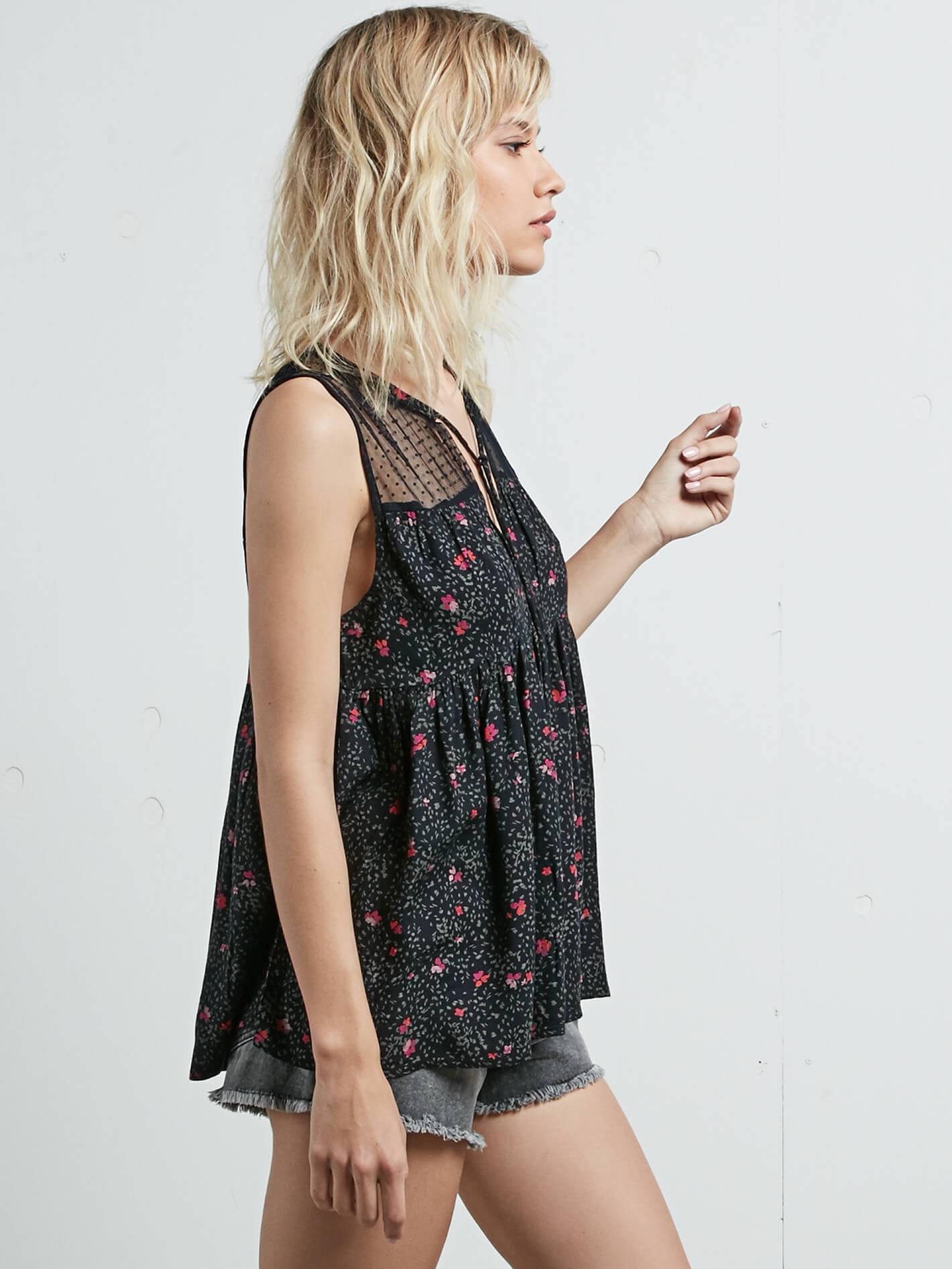 Sea Y'around Top - Black
