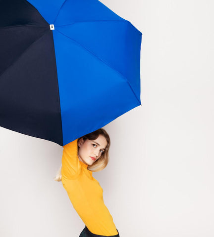 Blauer Regenschirm Anatole