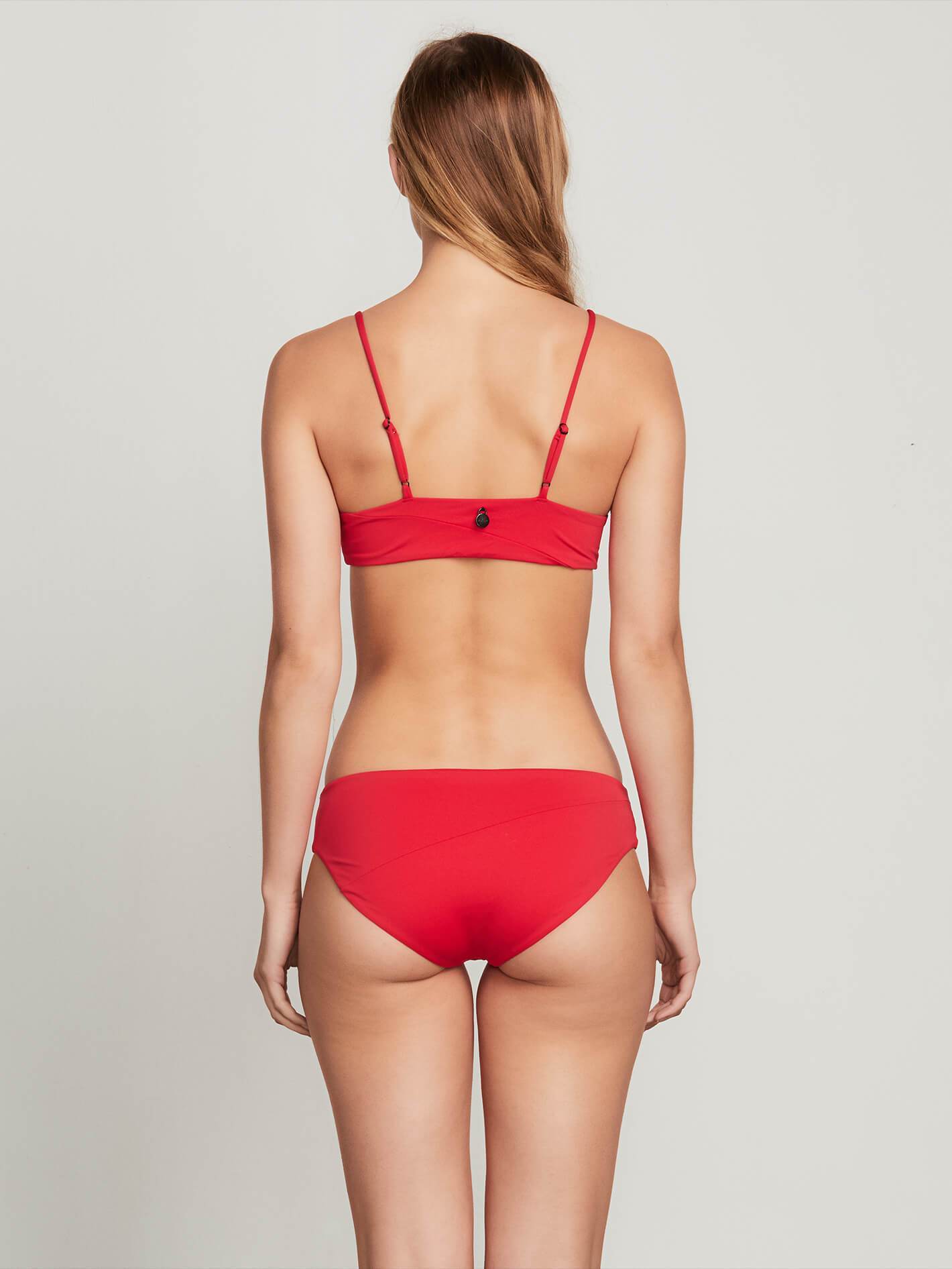 Top Simply Seam con Escote en Pico - True Red