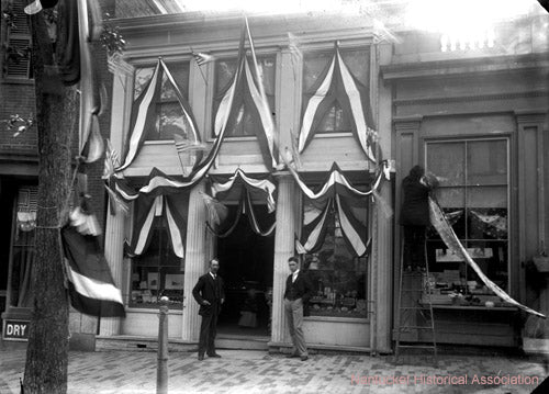 Old Photo Murrays Toggery Shop Nantucket