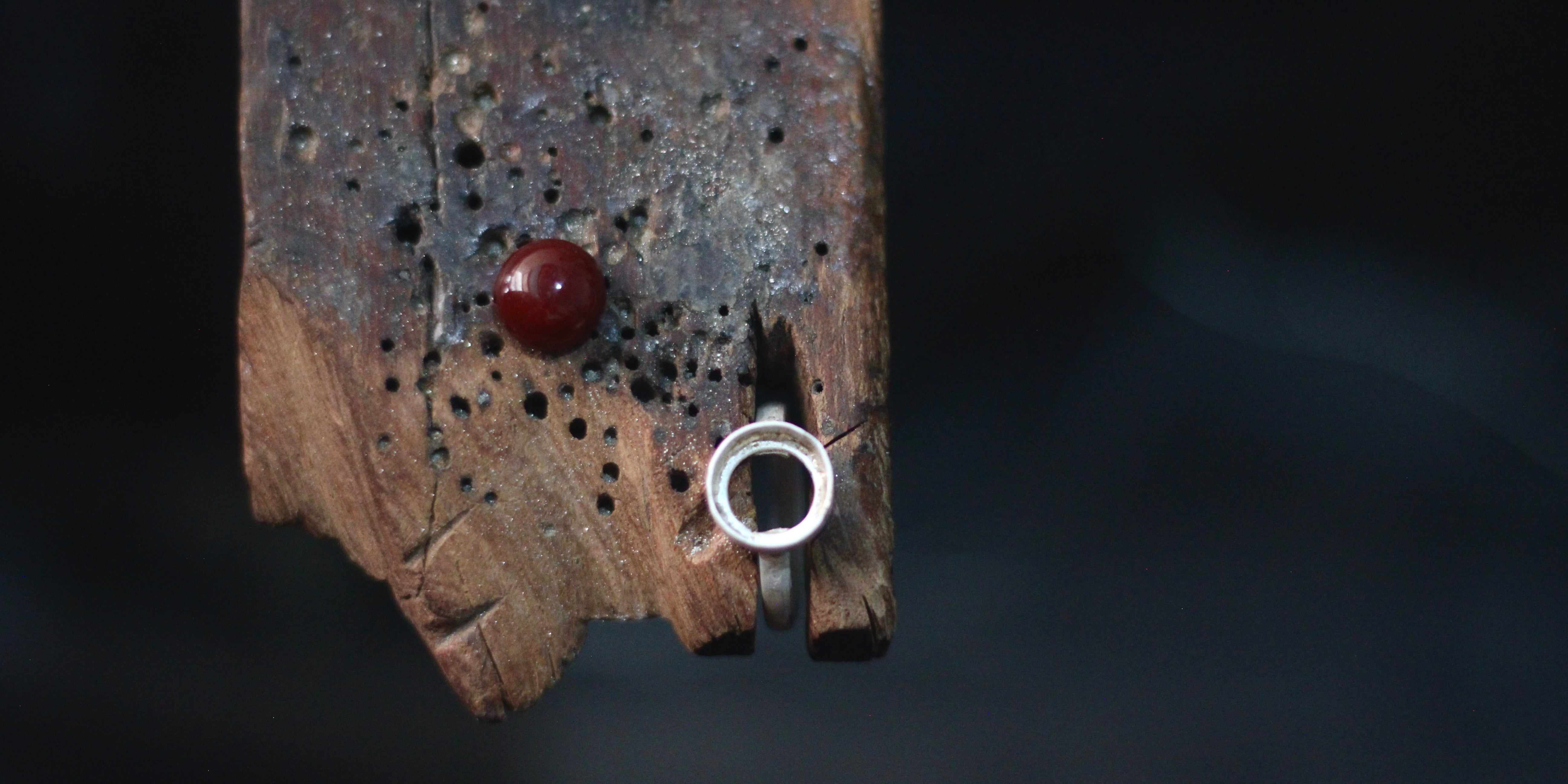 Loose up cycled gemstone on work bench by Musa Mundi