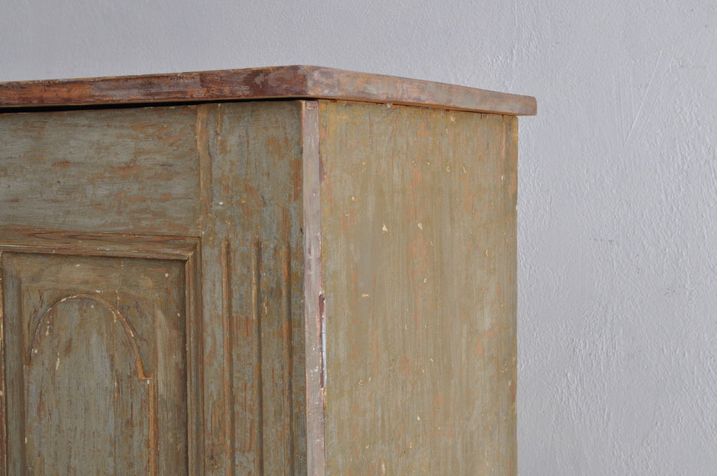 GUSTAVIAN SIDEBOARD