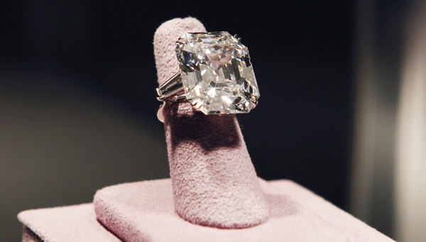 The stunning Type IIa Elizabeth Taylor Diamond 