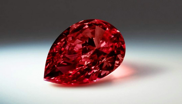 The Moussaieff Red Diamond