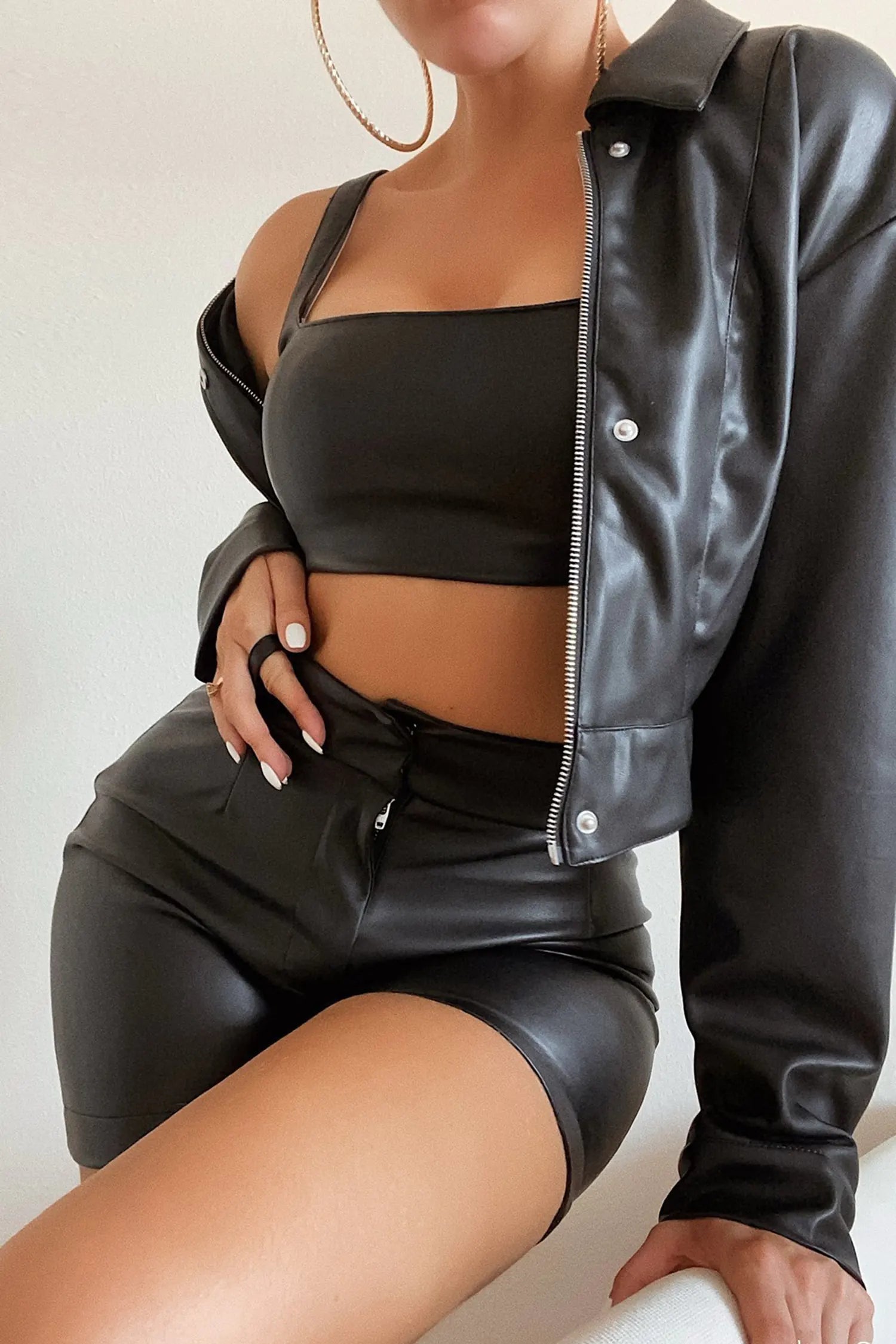 Black Leather High Shorts & Crop Top Set – IRHAZ