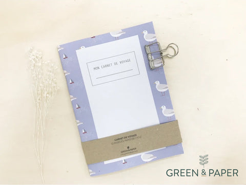 carnet de voyages enfant green and paper papier recyclé